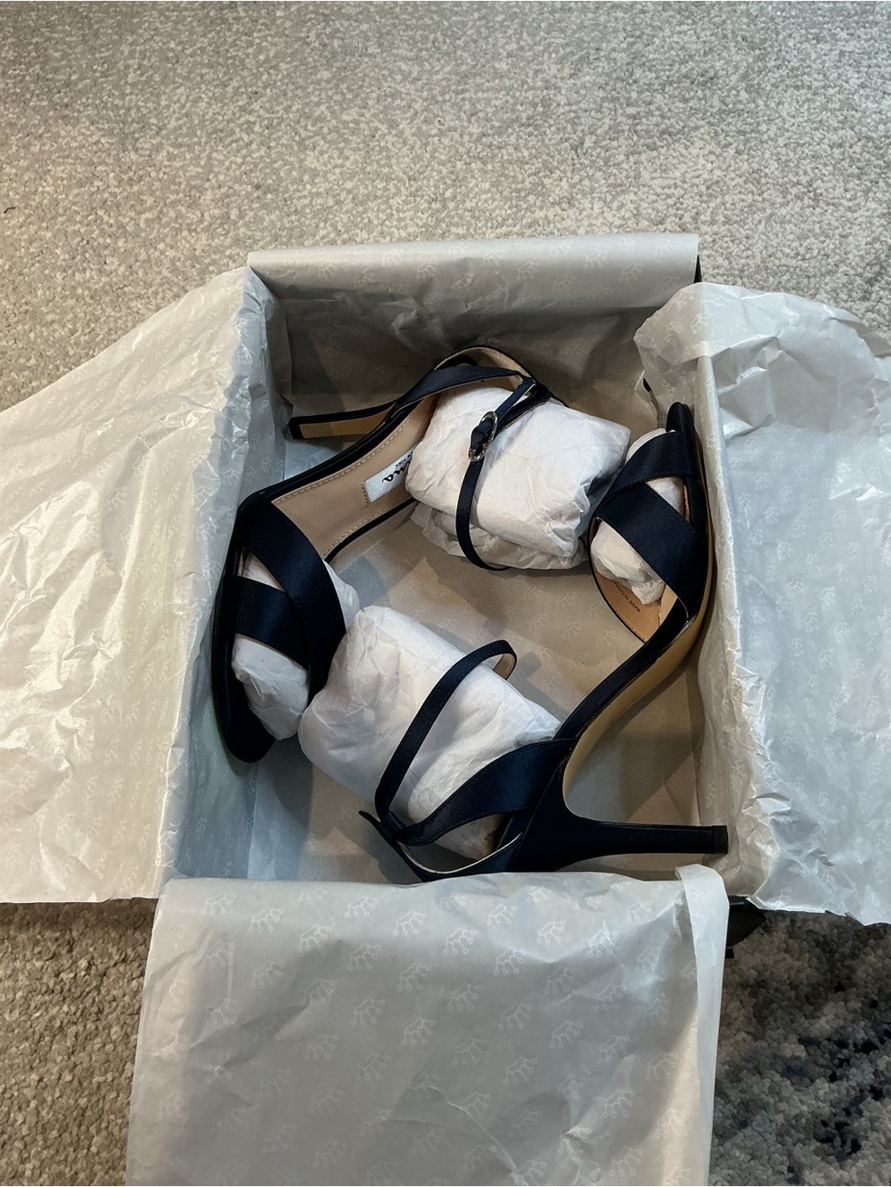 Nina Venus-LS Navy Luster Satin Sandals (NIB) - Picture 11 of 12